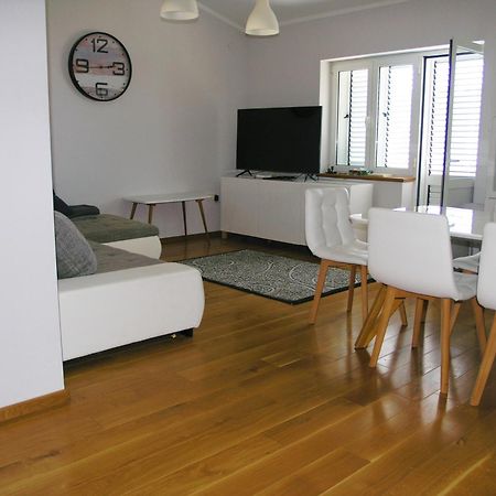 House Rozi 호텔 Palit 외부 사진